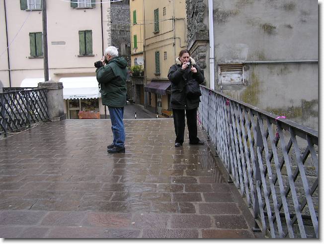 Clicca per scorrere le foto originali ingrandite