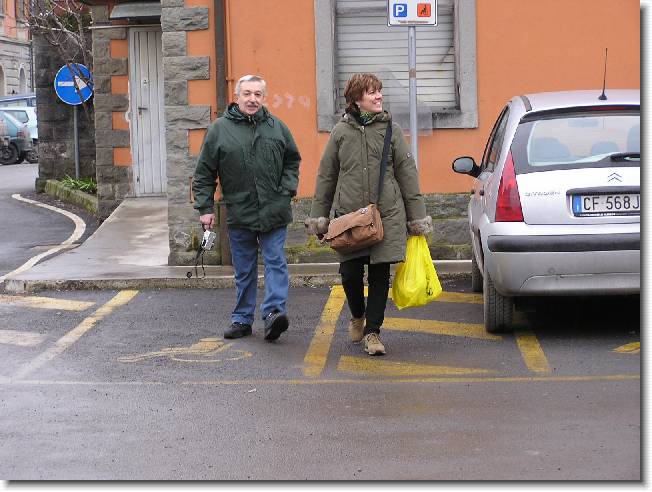 Clicca per scorrere le foto originali ingrandite