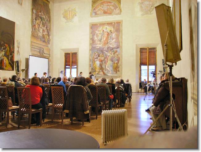 Clicca per scorrere le foto originali ingrandite