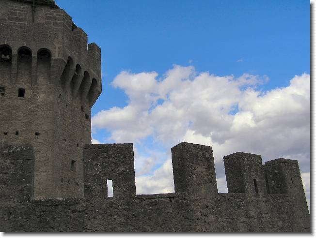 Clicca per scorrere le foto originali ingrandite