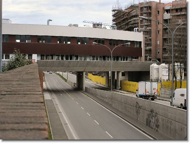 Clicca per scorrere le foto originali ingrandite