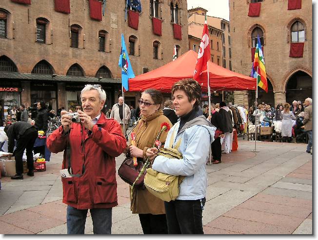 Clicca per scorrere le foto originali ingrandite
