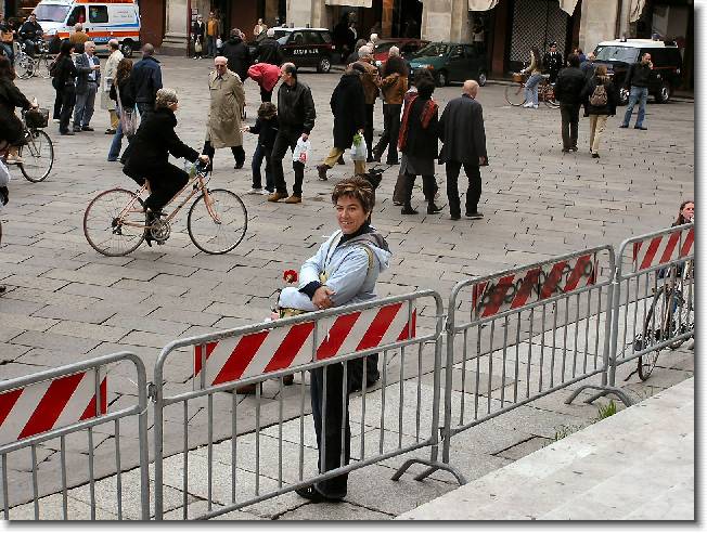 Clicca per scorrere le foto originali ingrandite