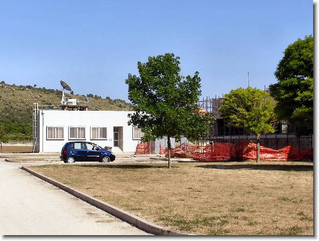 Clicca per scorrere le foto originali ingrandite