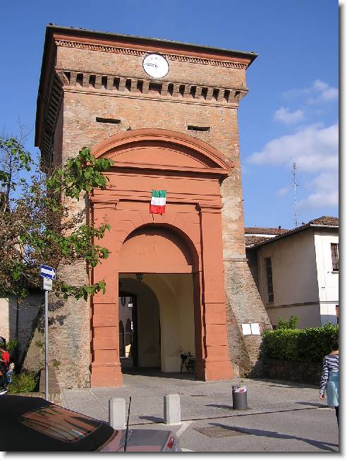 Clicca per scorrere le foto originali ingrandite