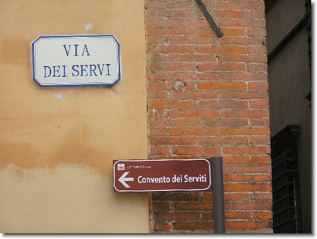 Clicca per scorrere le foto originali ingrandite