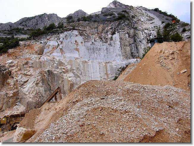 Clicca per scorrere le foto originali ingrandite