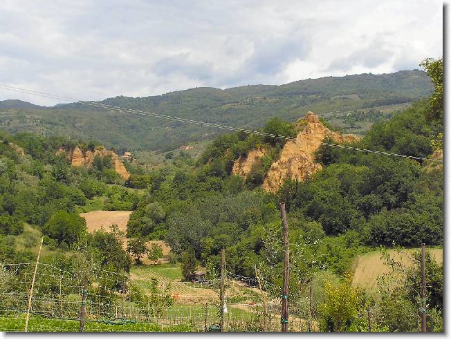 Clicca per scorrere le foto originali ingrandite