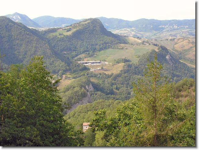 Clicca per scorrere le foto originali ingrandite