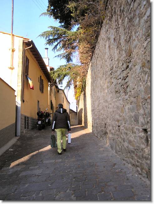Clicca per scorrere le foto originali ingrandite