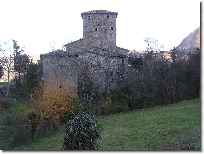 Clicca per scorrere le foto originali ingrandite