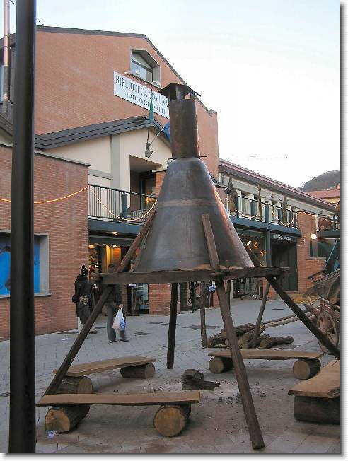 Clicca per scorrere le foto originali ingrandite