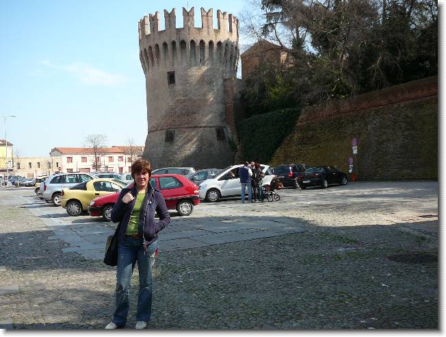 Clicca per scorrere le foto originali ingrandite