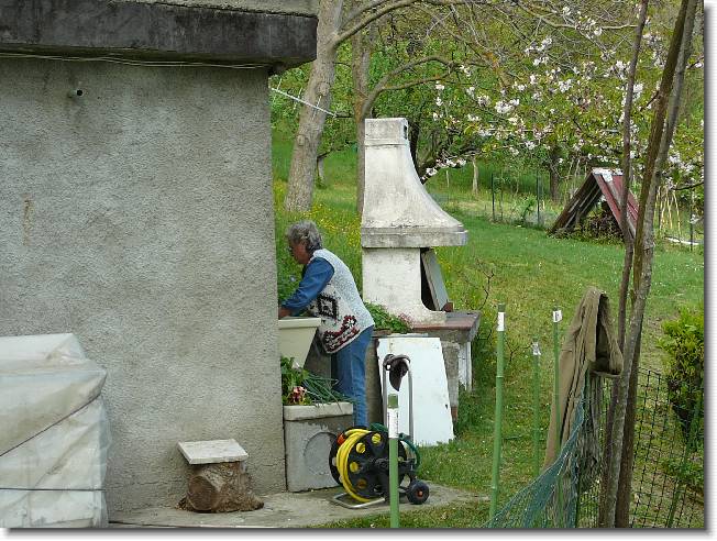 Clicca per scorrere le foto originali ingrandite