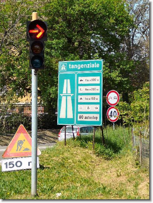 Clicca per scorrere le foto originali ingrandite