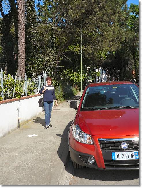 Clicca per scorrere le foto originali ingrandite