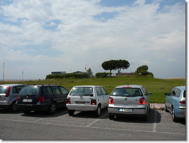 Clicca per scorrere le foto originali ingrandite