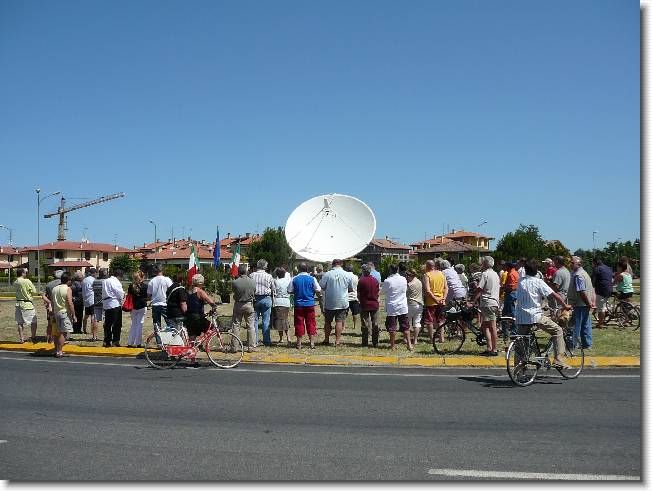 Clicca per scorrere le foto originali ingrandite