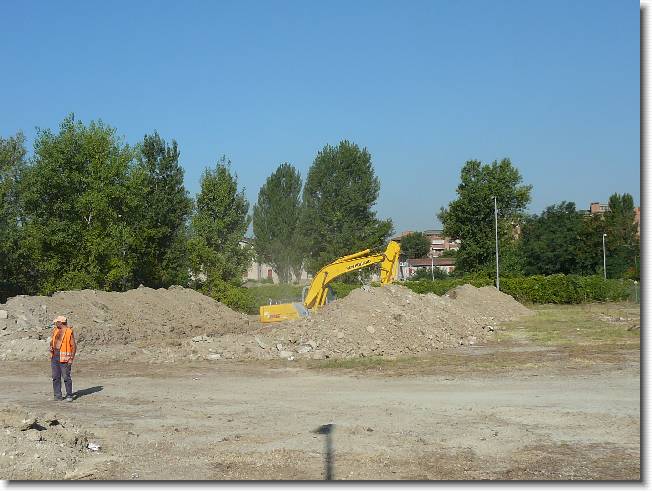Clicca per scorrere le foto originali ingrandite