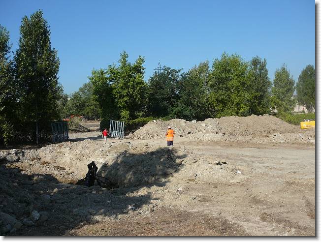 Clicca per scorrere le foto originali ingrandite