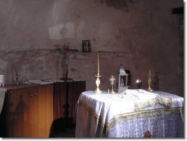 Clicca per scorrere le foto originali ingrandite