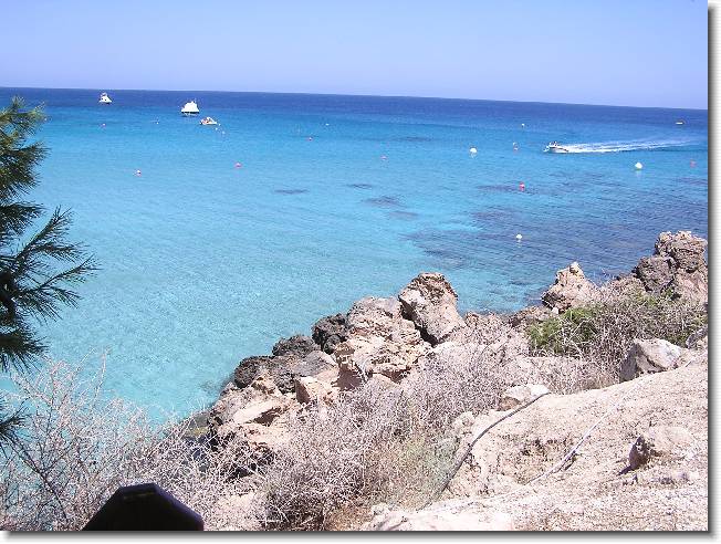 Clicca per scorrere le foto originali ingrandite