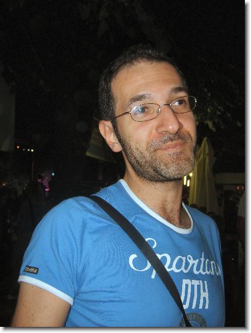 Clicca per scorrere le foto originali ingrandite