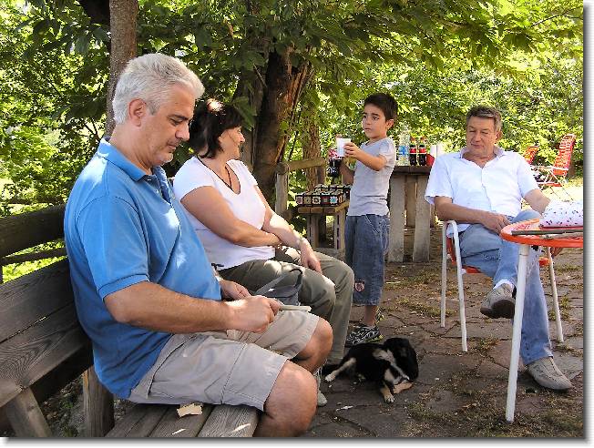 Clicca per scorrere le foto originali ingrandite