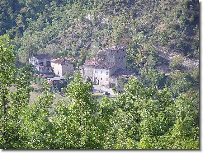 Clicca per scorrere le foto originali ingrandite
