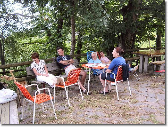 Clicca per scorrere le foto originali ingrandite