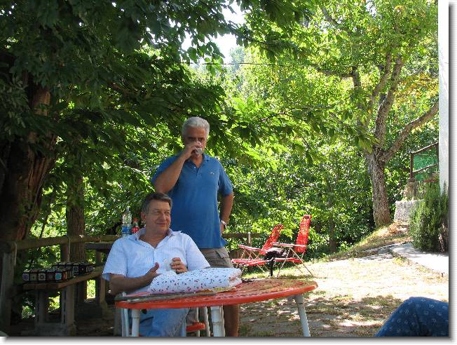 Clicca per scorrere le foto originali ingrandite