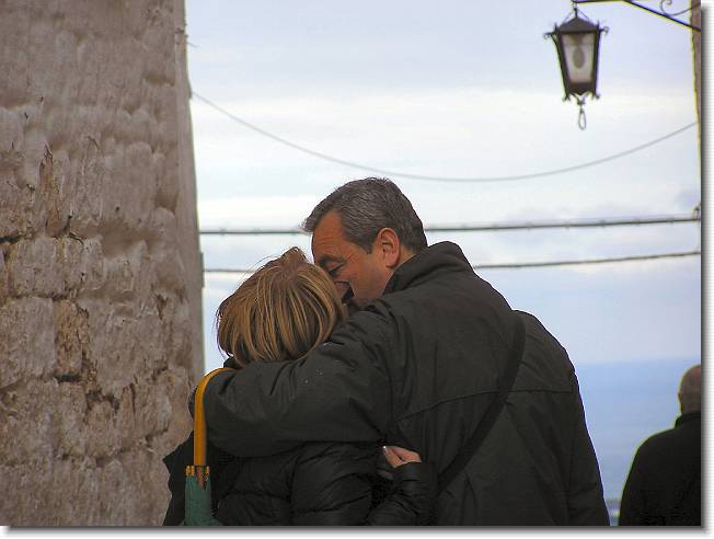 Clicca per scorrere le foto originali ingrandite
