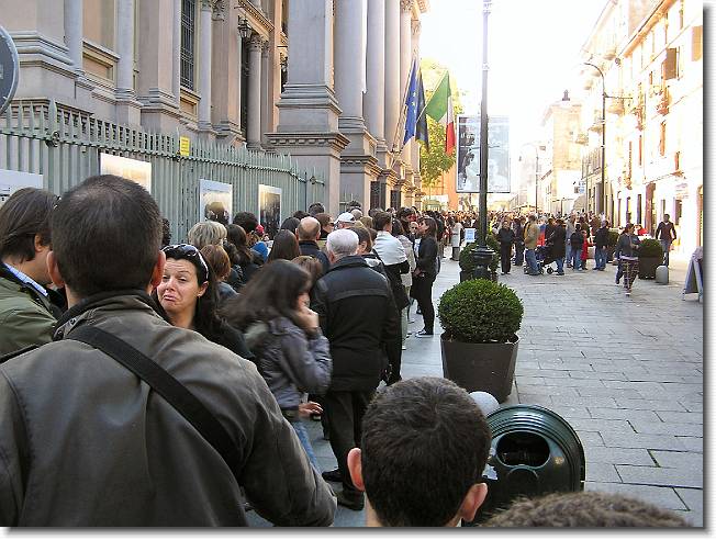 Clicca per scorrere le foto originali ingrandite