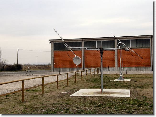Clicca per scorrere le foto originali ingrandite