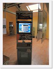 PC180045 * 2100 x 2800 * (887KB)