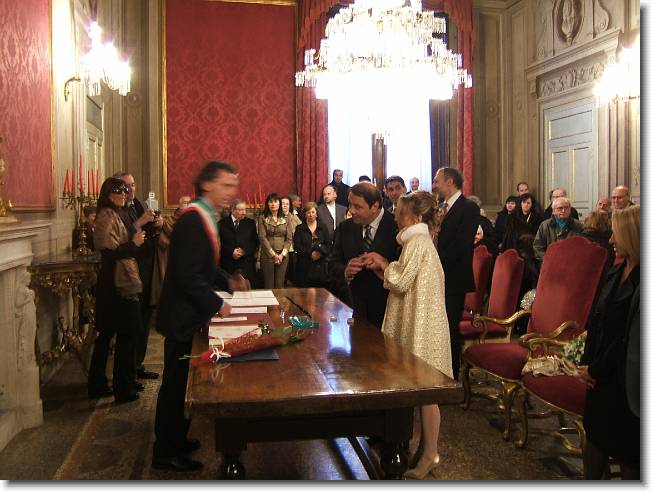 Clicca per scorrere le foto originali ingrandite
