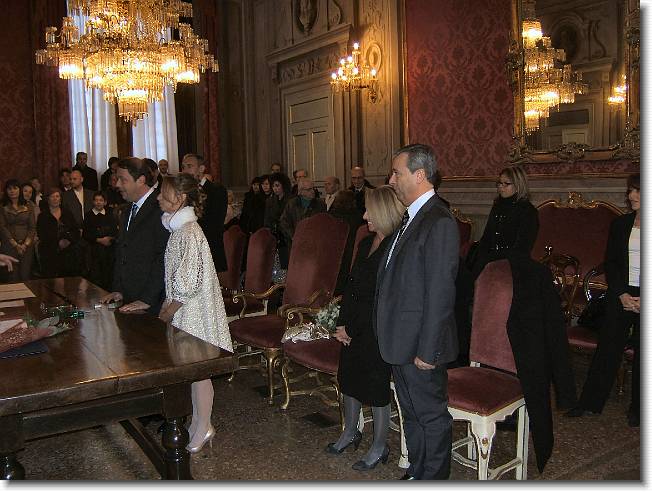 Clicca per scorrere le foto originali ingrandite