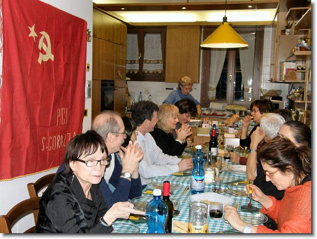 Clicca per scorrere le foto originali ingrandite