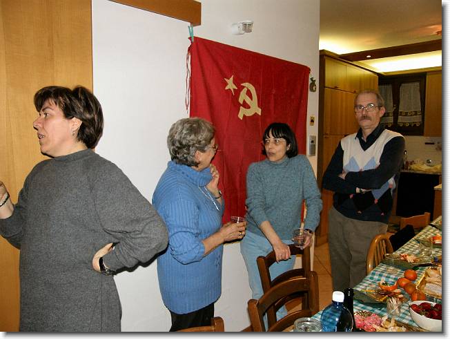 Clicca per scorrere le foto originali ingrandite