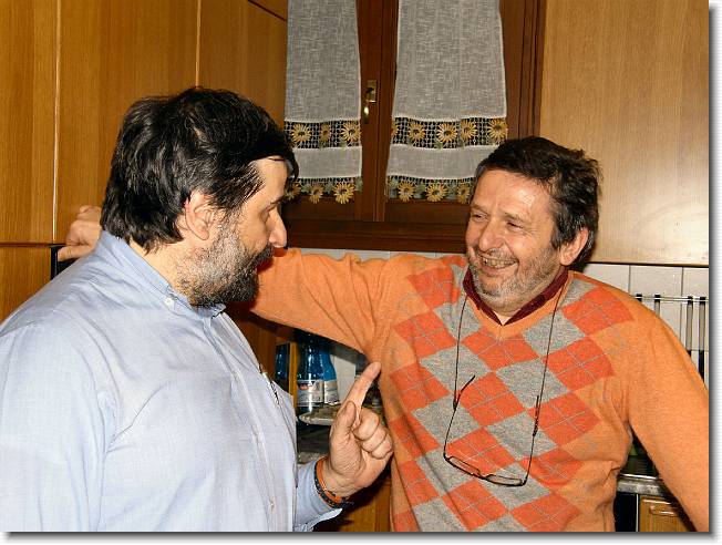 Clicca per scorrere le foto originali ingrandite