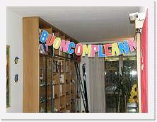 P2020049 * 2037 x 1528 * (424KB)