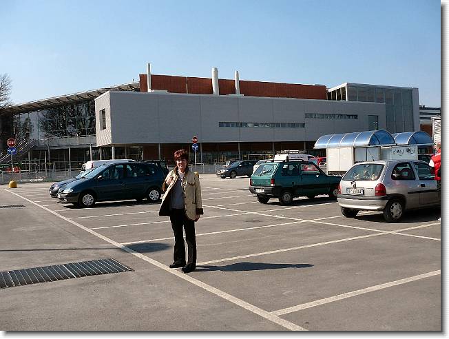 Clicca per scorrere le foto originali ingrandite