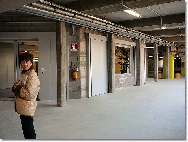 Clicca per scorrere le foto originali ingrandite