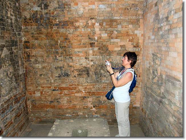 Clicca per scorrere le foto originali ingrandite