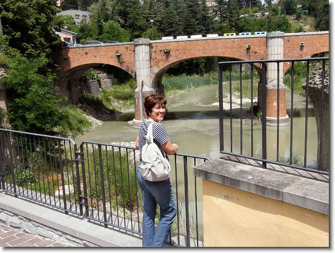 Clicca per scorrere le foto originali ingrandite