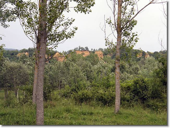 Clicca per scorrere le foto originali ingrandite