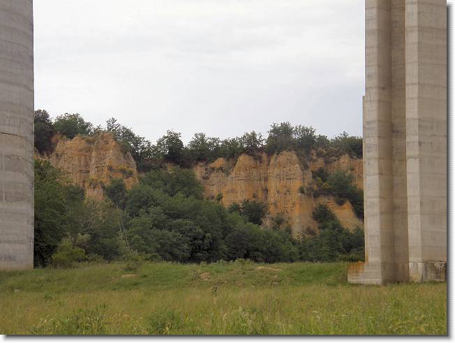 Clicca per scorrere le foto originali ingrandite