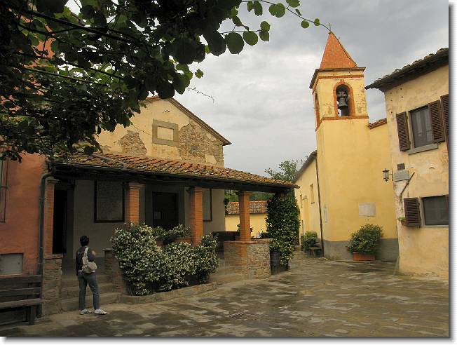 Clicca per scorrere le foto originali ingrandite