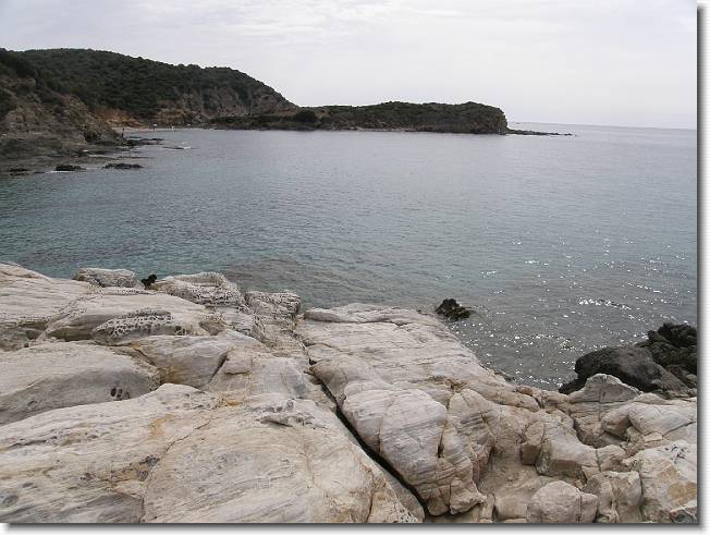 Clicca per scorrere le foto originali ingrandite