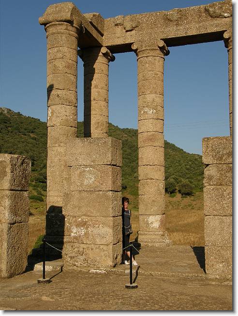 Clicca per scorrere le foto originali ingrandite